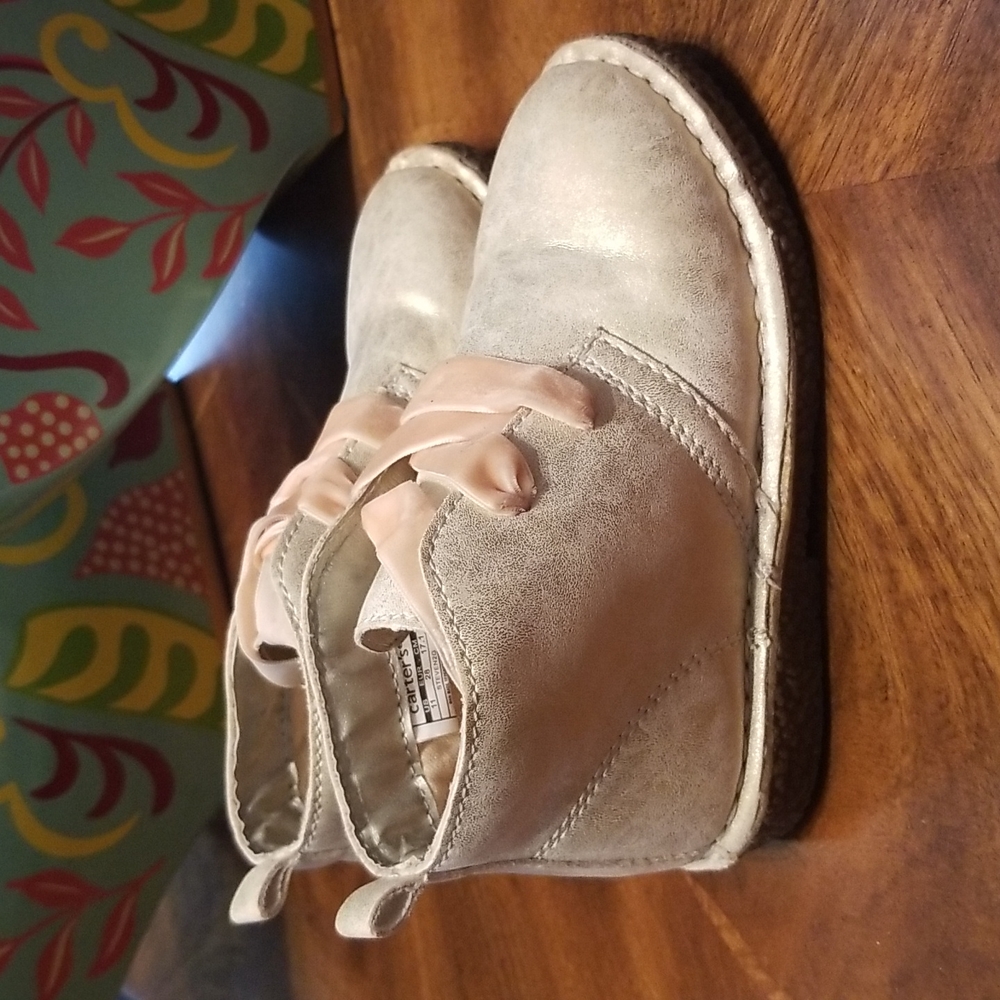 GIRLS CARTER'S BOOTIES....Size: US 11 - Picture 2 of 5